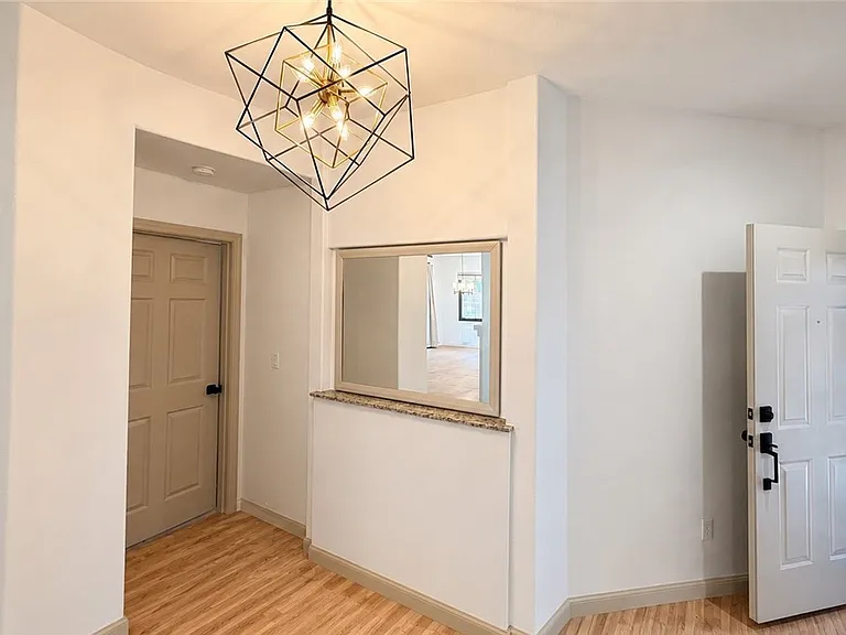 2530 Grange Ave — Photo 3