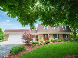 15 Concord St, Lexington, IL 61753