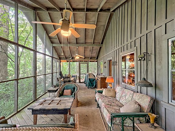 4th image of 434 Charlie Mountain Rd