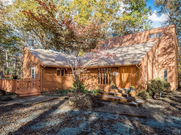 5915 Union Mills Rd, Troy, VA 22974