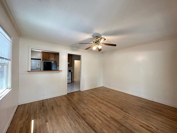 2nd image of 1630 Park Blvd