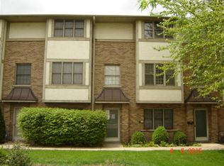 2630 Harlem Ave, Riverside, IL 60546