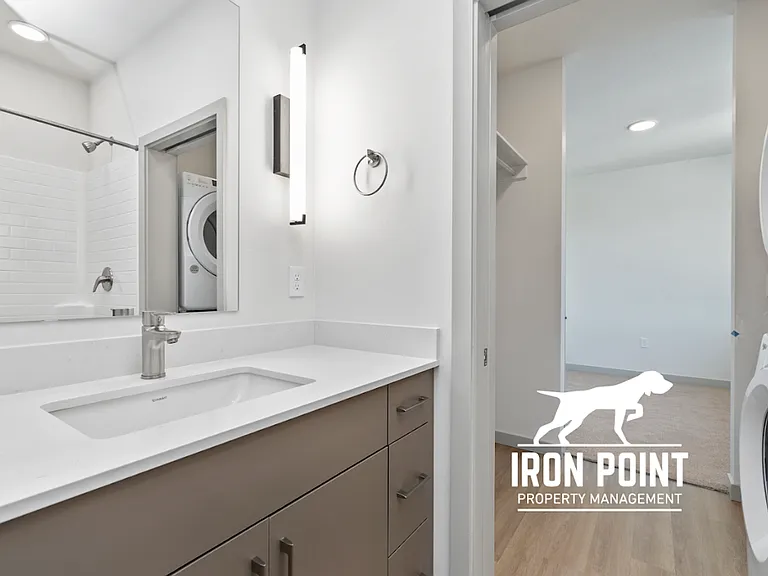 2219 W Kootenai St — Photo 19