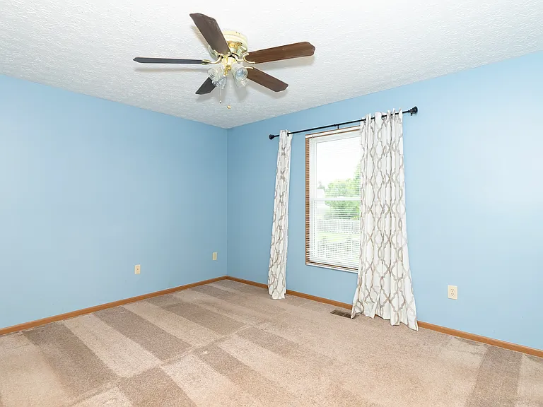 7872 Waggoner Run Dr — Photo 27