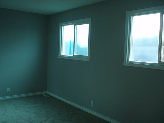 3rd image of 10213 131a Ave NW