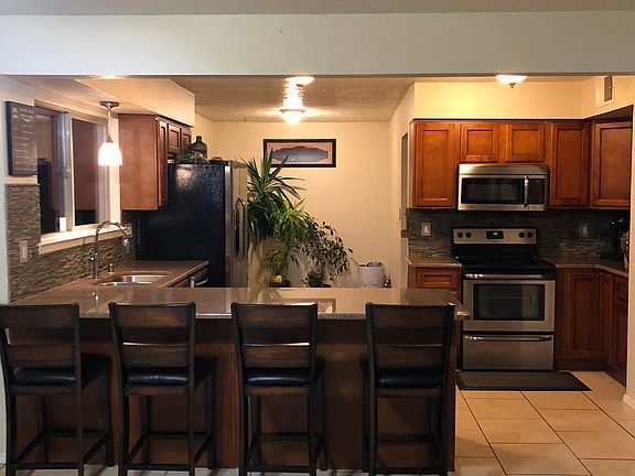2nd image of 5512 Calle Quieta NW