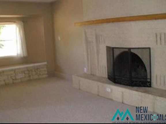 4th image of 800 Meadow Pl
