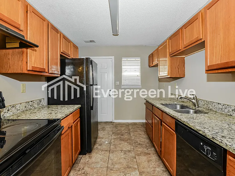 5944 Wagon Hill Rd E — Photo 6