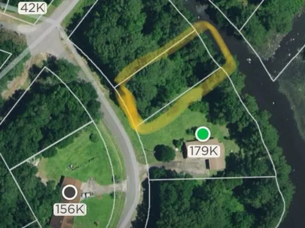 1111 River Dr, Calabash, NC 28467