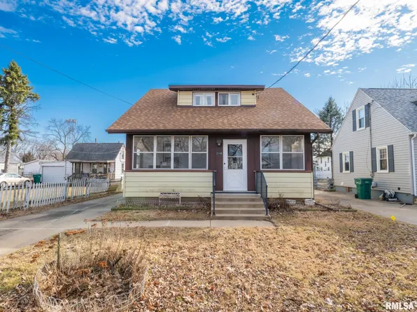 2118 W Sherman Ave, West Peoria, IL 61604