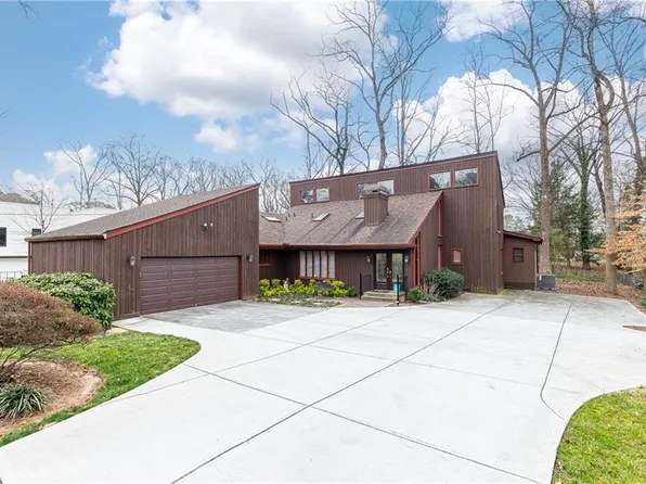 1511 Womack Rd, Atlanta, GA 30338