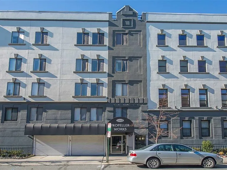 1110 Clinton St #3 — Photo 15