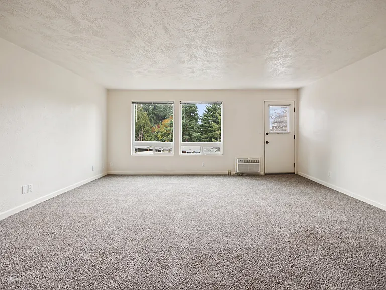 Fairmount Park Apartments — Photo 11