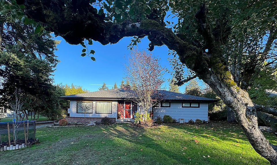 1st image of 4221 Sunset Dr W