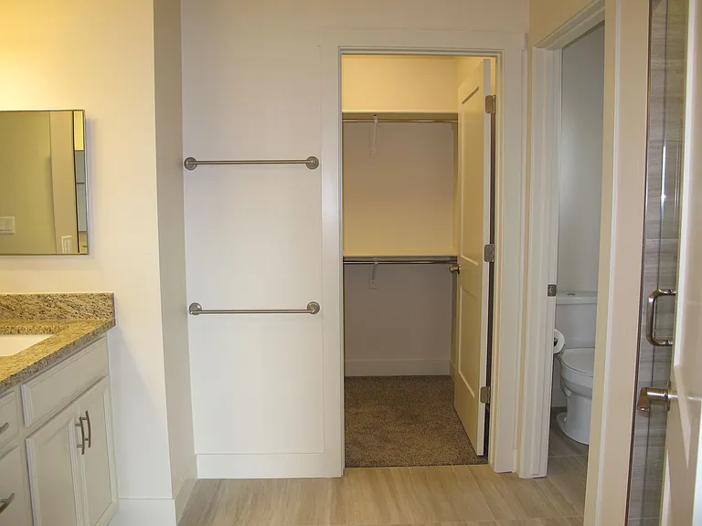 431 San Juan St — Photo 8