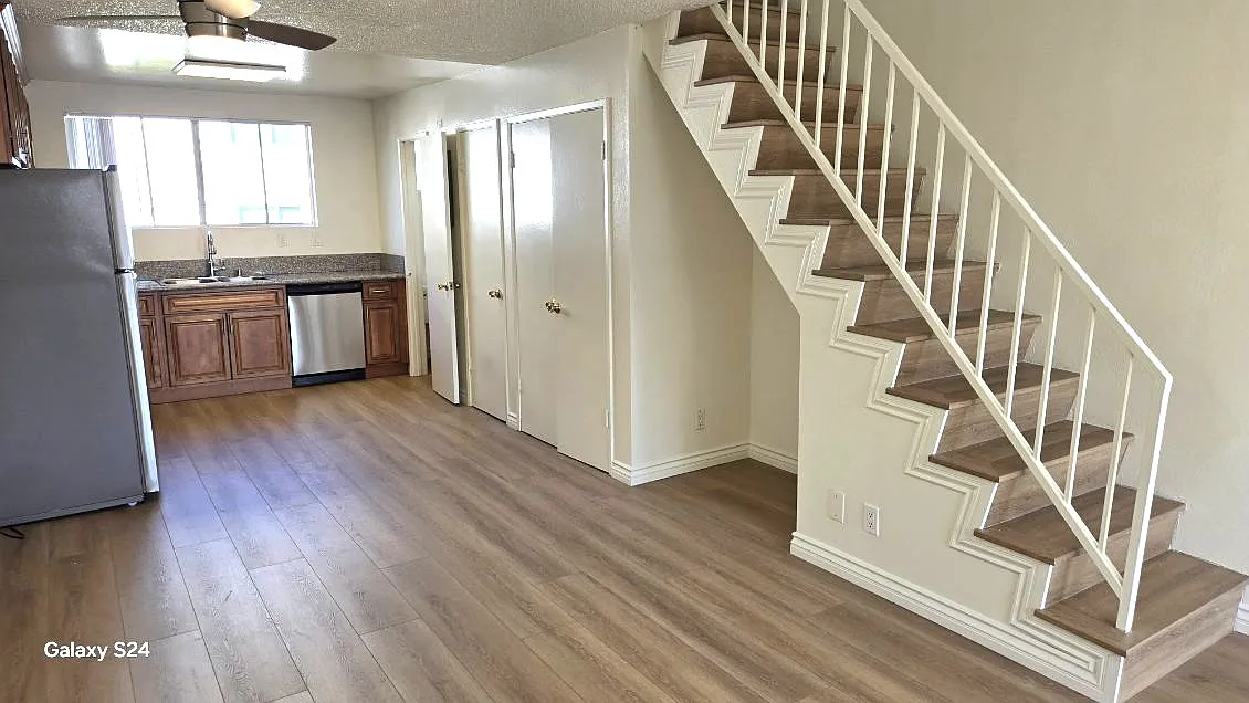Building Photo - 140 N Berendo St #2