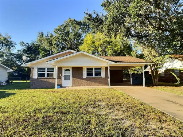 302 Hunter Dr, Ocean Springs, MS 39564