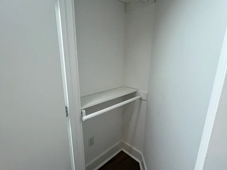 25 Eleanor St #206 — Photo 9