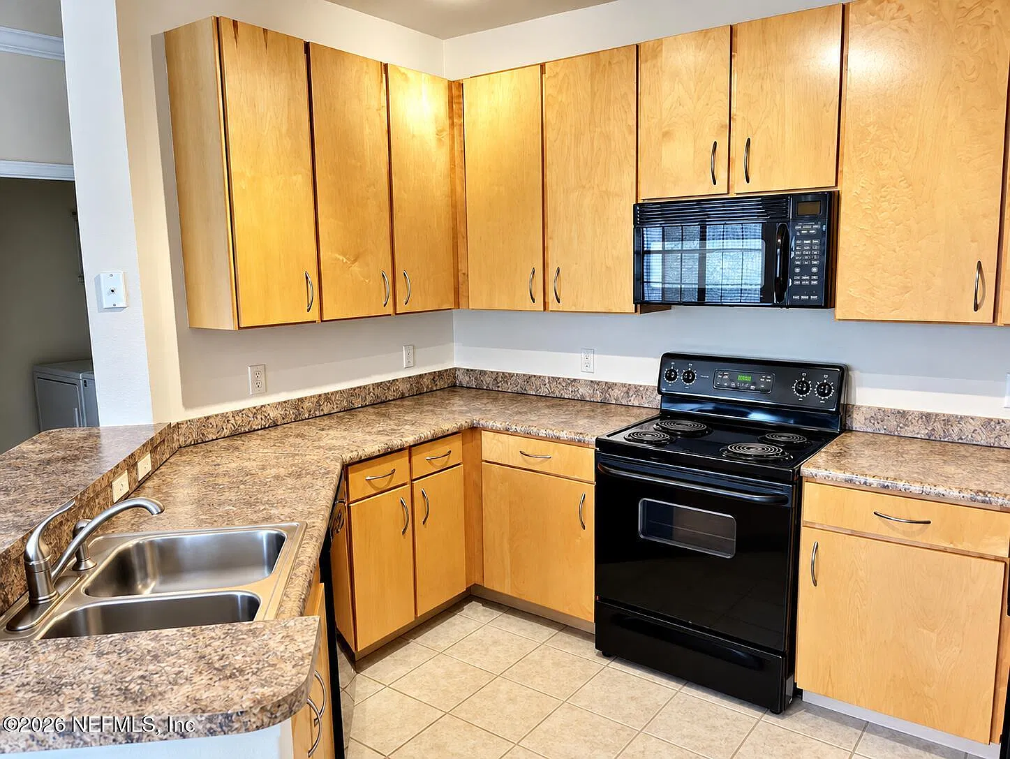 1 bed, 1.0 bath, 908 sqft, $1,450 — Photo 4