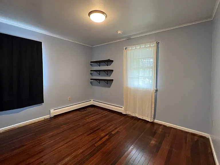 76 Harding Ave — Photo 11