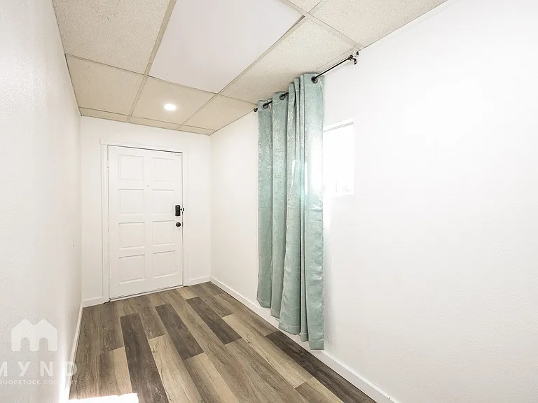 12 Nautilus Ct — Photo 15