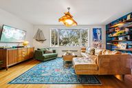 Boulevard East-S0411-016.jpg