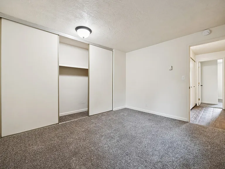 Fairmount Park Apartments — Photo 28