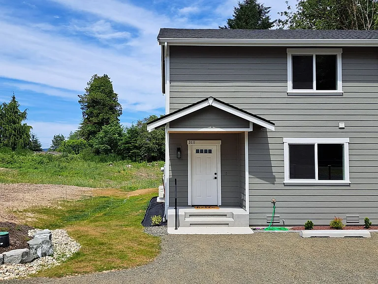 3111 E Camellia Way — Photo 2