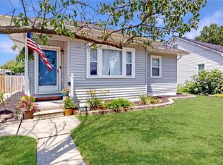 213 E Laurel St, Millstadt, IL