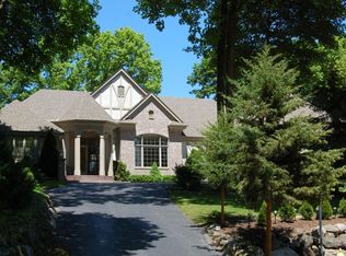W238N5975 Essex Cir, Sussex, WI 53089