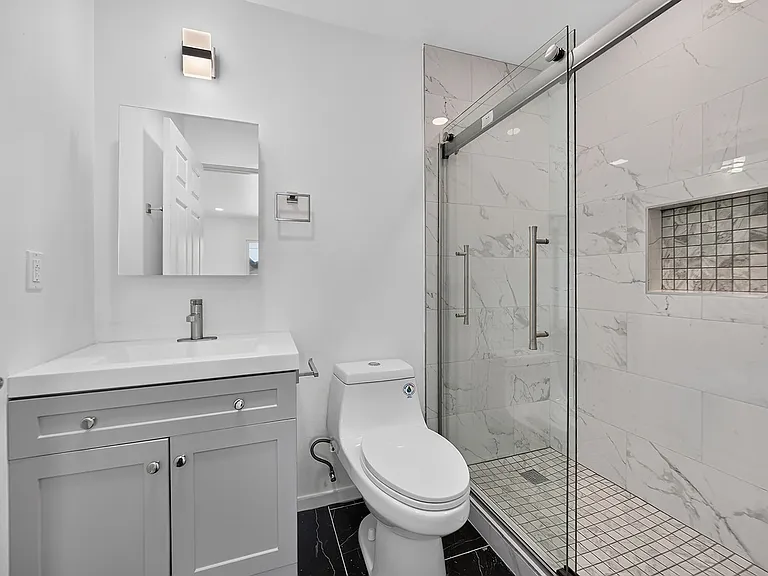 12250 Carver Ln — Photo 31