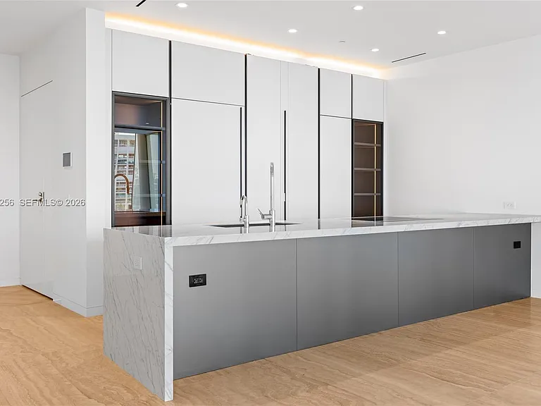 5 Grove Isle Dr #S401 — Photo 11