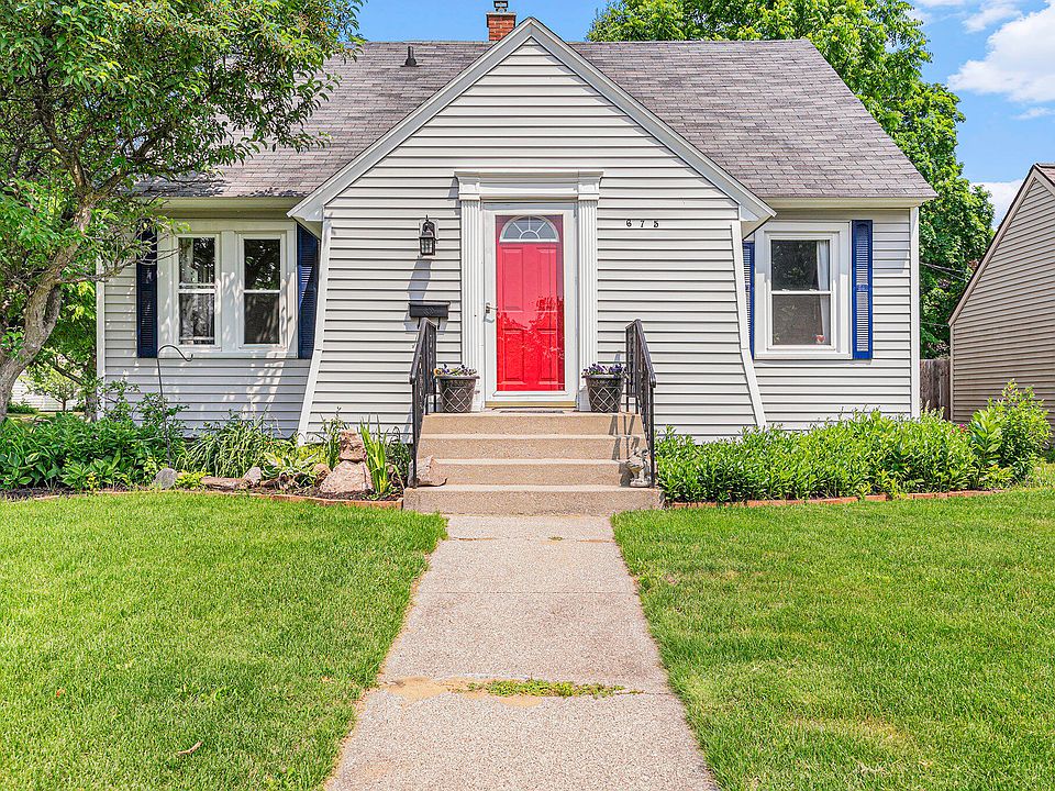 1st image of 675 Pine Ave