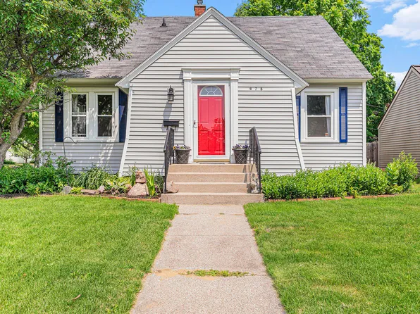 675 Pine Ave, Holland, MI 49423