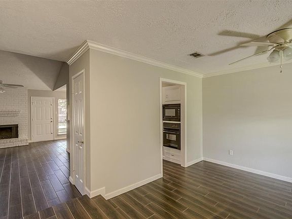4th image of 2214 Silver Sage Dr