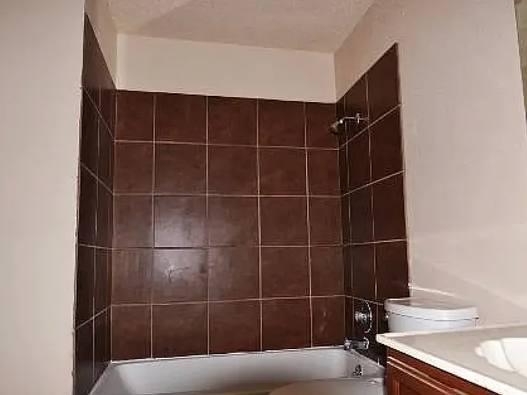 9611 Bratton Dr — Photo 12