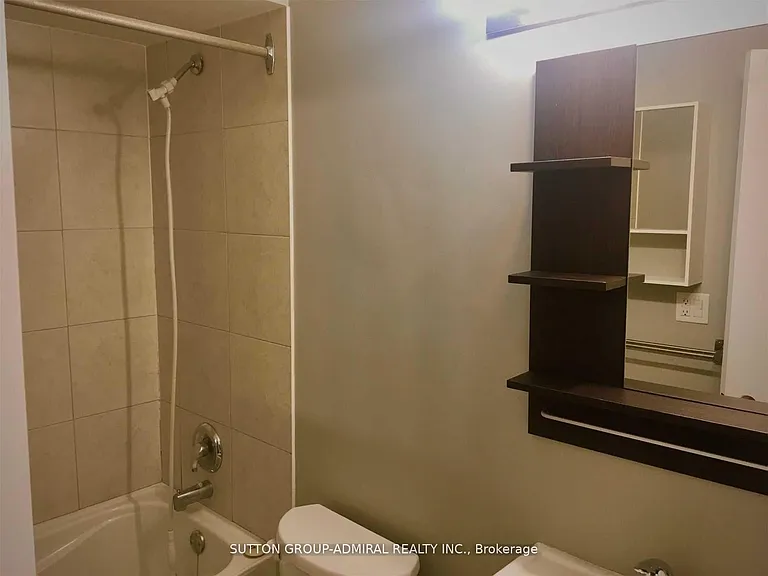 4 Nootka Cres #MAIN FL — Photo 12