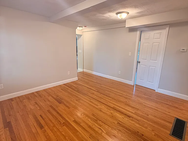 54 N Putnam St #1 — Photo 8
