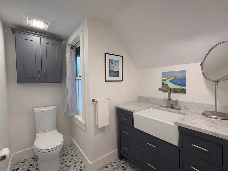 24A Houston Ave — Photo 9