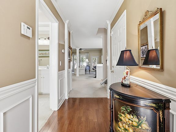 4th image of 3364 Berryside Dr