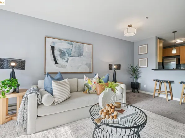 6400 Christie Ave APT 5203, Emeryville, CA 94608