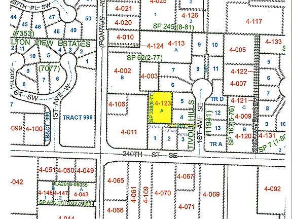This 2-lot Plat is #4-123. Adjacent 4-lot Plat is #4-011 w/ access road located between the two parcels. See photo #5 for access road.>