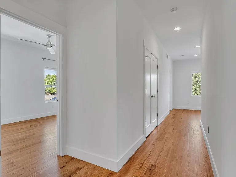 1016B 13th Ave S — Photo 21