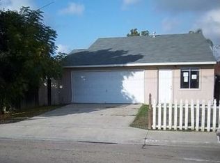 1375 E Magnolia Way, Dinuba, CA 93618
