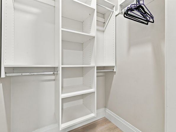 1 bedroom rental in Surrey — photo 9