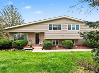 17797 W Pleasant Lake Rd, Manchester, MI 48158