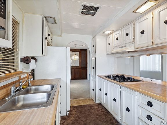 4th image of 1608 Lynn Drive