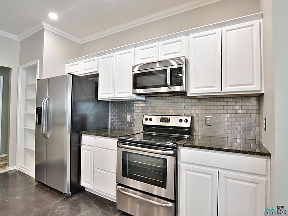 5th image of 320 Woodson Way