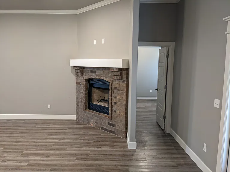 Spare Bedroom 3 / Home Office