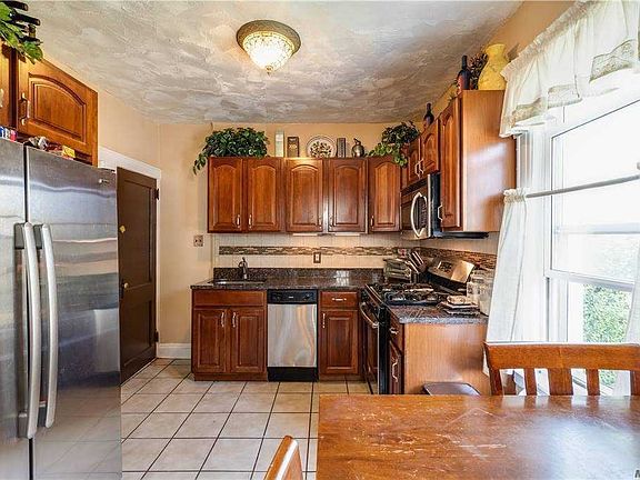 5th image of 80-37 160th St